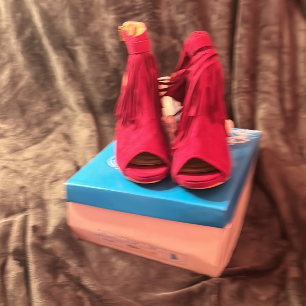 Heel Booties - Picture 2 of 3